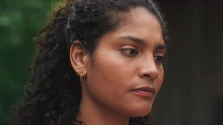 Terra e Paixão: Após pressão, Aline fica desempregada novamente