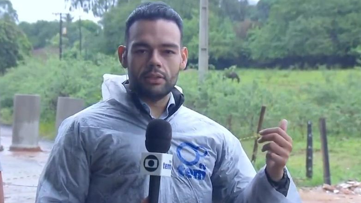 Repórter da Globo é mordido por animal ao vivo e tem reação inesperada
