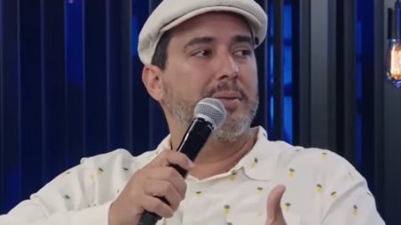 André Marques é detonado pela mãe após atitude polêmica