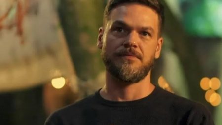 Emílio Dantas revela o que vai começar a fazer após viver vilão em novela: “Passou da hora”