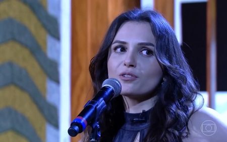 Após deixar Elas por Elas, Monica Iozzi faz confissão sobre decisão drástica