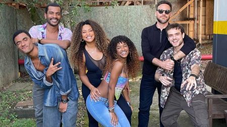 Ator de Vai na Fé se aproveita de fama e aposta em nova carreira