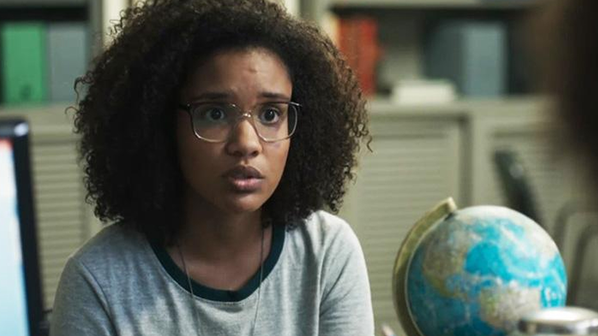 Fuzuê: Heslaine Vieira abandona visual de nerd e surge com pouca roupa em nova personagem