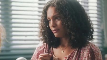 Terra e Paixão: Aline recebe aviso impressionante sobre Agatha