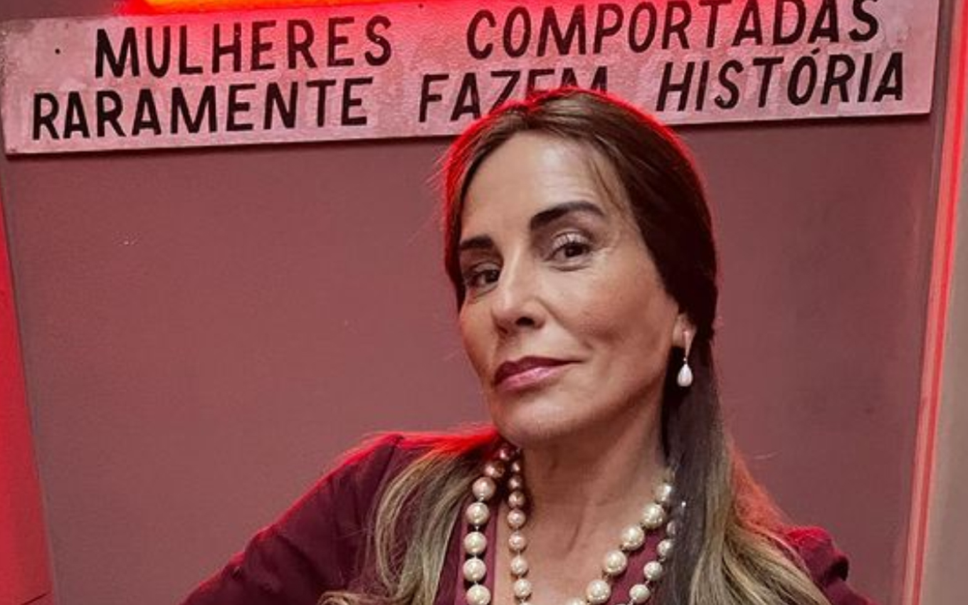 Gloria Pires celebra nova fase na vida e manda recado para artistas iniciantes