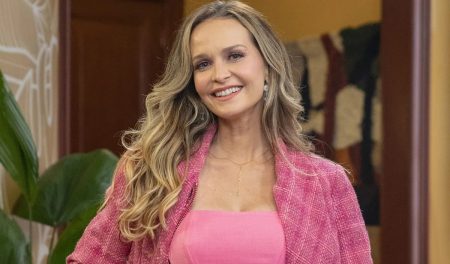 Fernanda Rodrigues comenta longo trabalho na TV e fala sobre personagem em Fuzuê