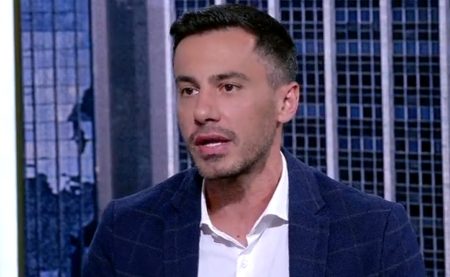 Na briga com o SporTV, ESPN se adianta e renova com 5 profissionais