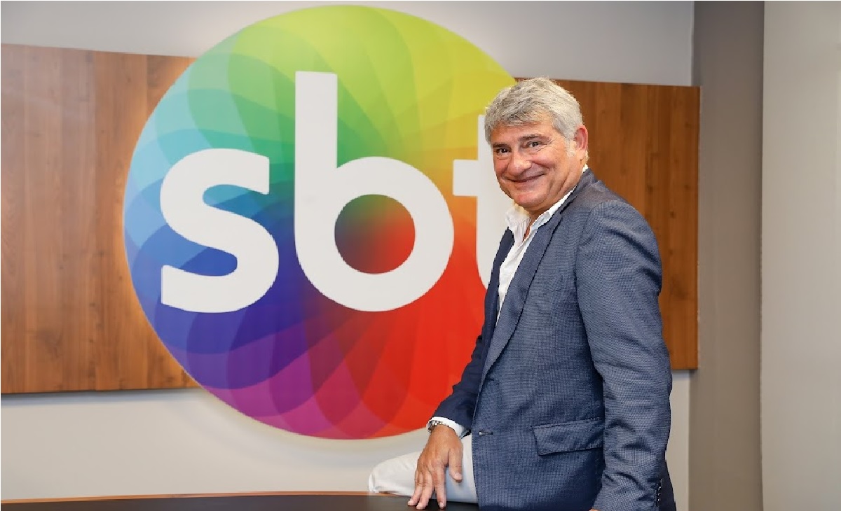 Depois de 35 anos na Globo, Cleber Machado acerta com o SBT e é envolvido em grande novidade