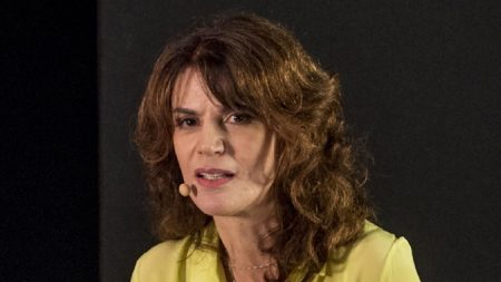 Globo toma decisão sobre oficina de atores após cancelar novela de Lícia Manzo