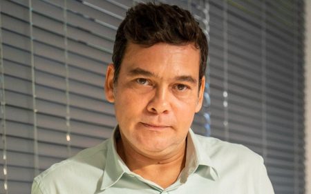 Ator de Terra e Paixão, Claudio Gabriel analisa fetiche do personagem