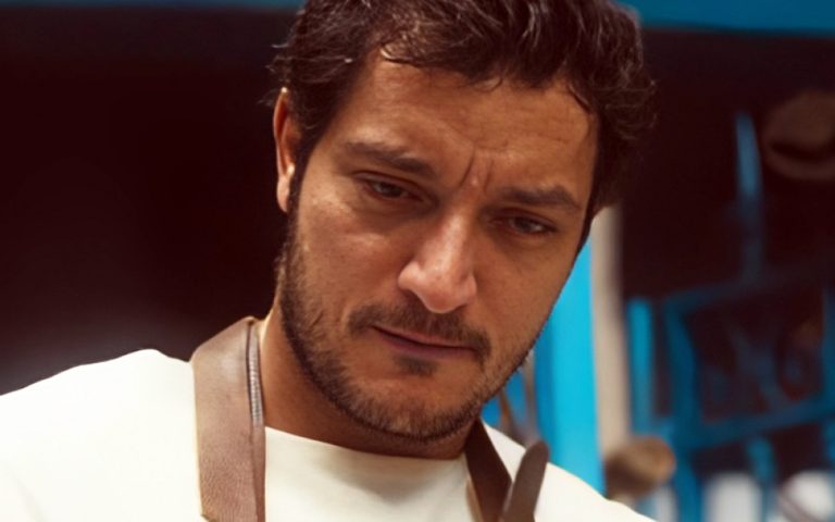 João (Allan Souza Lima) em Amor Perfeito