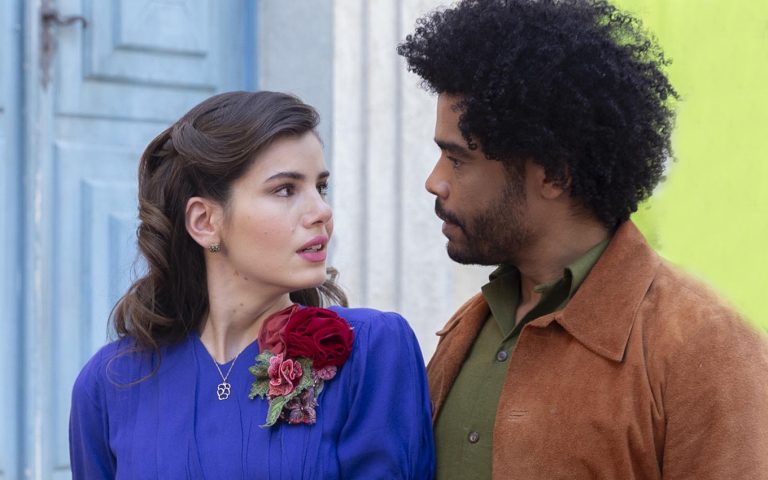 Marê (Camila Queiroz) e Orlando (Diogo Almeida) em Amor Perfeito