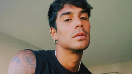 Sucesso em Fuzuê, Micael Borges recorda rejeição que sofreu em Malhação: “Fase difícil”