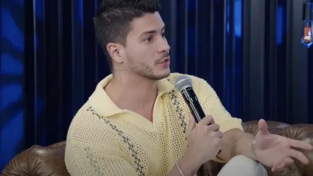 Após detonar atitude da Globo, Arthur Aguiar expõe qual famosa o ajudou em fase difícil
