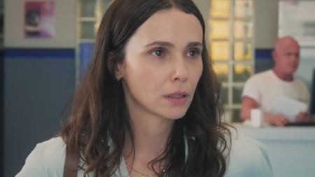 Debora Falabella desabafa sobre comentários maldosos envolvendo personagem em Terra e Paixão