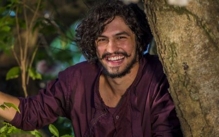 Gabriel Leone pode repetir drama de antigo personagem em nova novela da Globo