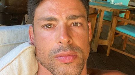 Cauã Reymond admite que beleza atrapalhou sua carreira na TV e surpreende Fátima Bernardes