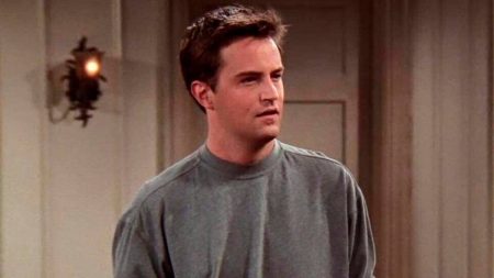 Matthew Perry é enterrado com a presença de atores de Friends em local simbólico