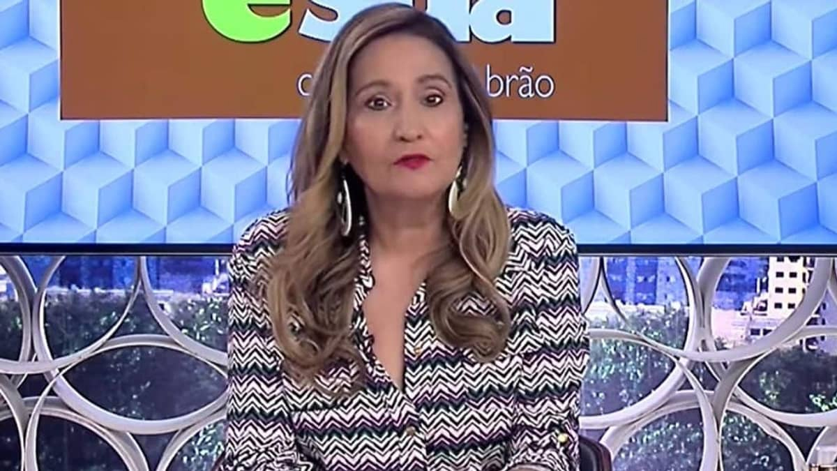 Sonia Abrão se emociona e desabafa após morte de ex-diretor do SBT
