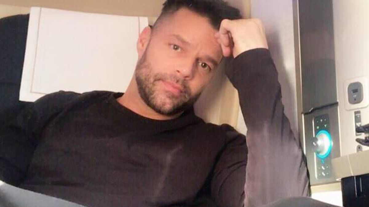 Solteiro, Ricky Martin mira em galãs de novelas da Globo