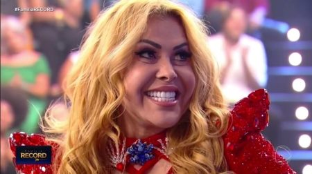 Após Simone Mendes, Record investe em Joelma e cria especial para dar adeus ao ano de 2023