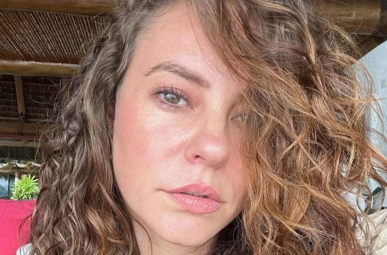 Paolla Oliveira responde haters