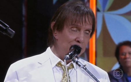 Com Luísa Sonza, Ana Castela e mais, Roberto Carlos encanta a web com especial na Globo