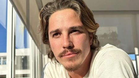 Escalado às pressas para Fuzuê, Romulo Arantes Neto tem detalhes de personagem revelados