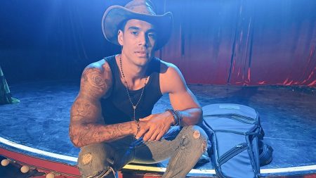 Micael Borges revela como criou música para personagem de Fuzuê