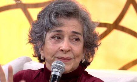 Betty Faria quebra o silêncio e responde fã após fala preconceituosa: “É duro, viu?”
