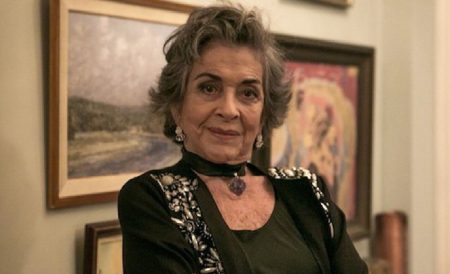 Após desabafo com fãs, Betty Faria faz textão e pede perdão após polêmica