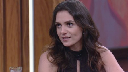 Monica Iozzi abre detalhes de doença que lhe afastou de Elas por Elas