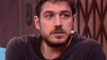 Marco Pigossi detalha carreira no exterior e relacionamento com diretor italiano: “Planos de casamento”