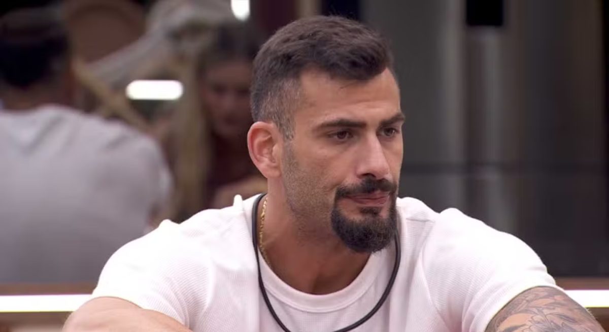 Nizam é o quarto eliminado do BBB 2024 (Imagem: Reprodução/Globo)