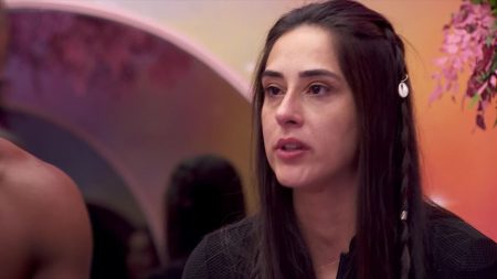 Deniziane choca e responsabiliza sister por desistência de Vanessa do BBB 2024