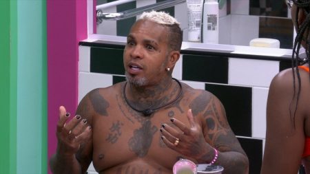 Rodriguinho volta a detonar Amanda Meirelles no BBB 2024 após fala de Lucas