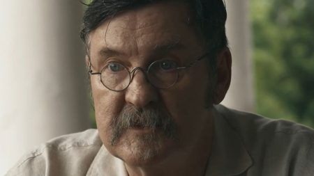 Globo exibe cena fortíssima com morte de vilão em Renascer e deixa público em choque