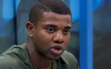 Mãe de Davi fica aos prantos com rejeição do filho no BBB 2024