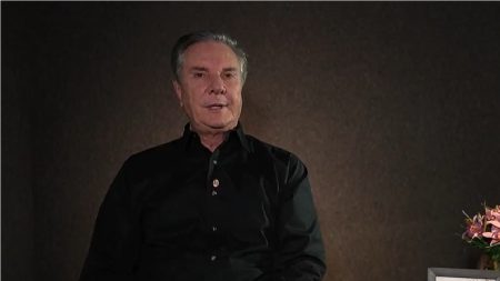 Após briga na Justiça, nova afiliada da Globo reage ao substituir TV de Collor em Alagoas