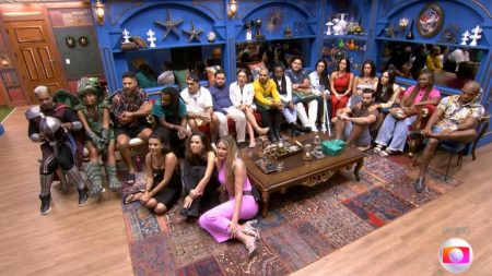 Vem aí? Patrocinador do BBB 2024 prevê paredão fake e provoca reações