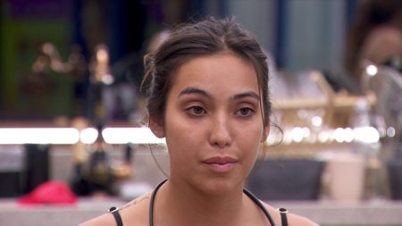 Pai de Vanessa Lopes decide falar o real estado de saúde da filha, que desistiu do BBB 2024
