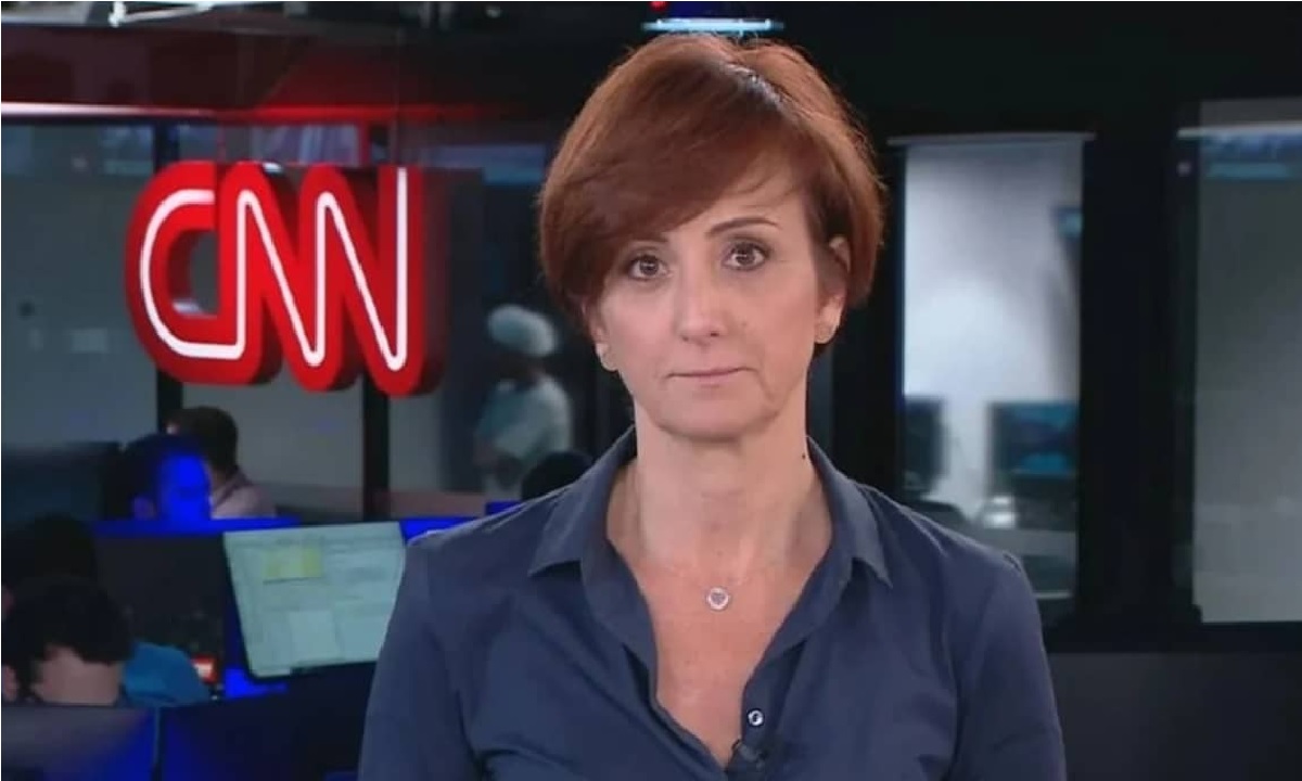 Âncora da CNN Brasil é substituída às pressas após passar mal ao vivo