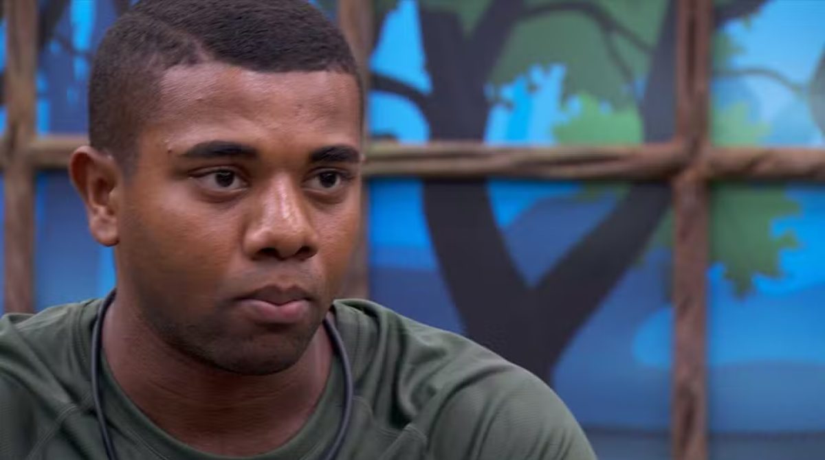 Davi pede desculpas a Nizam após treta no BBB 2024 (Imagem: Reprodução/Globo)