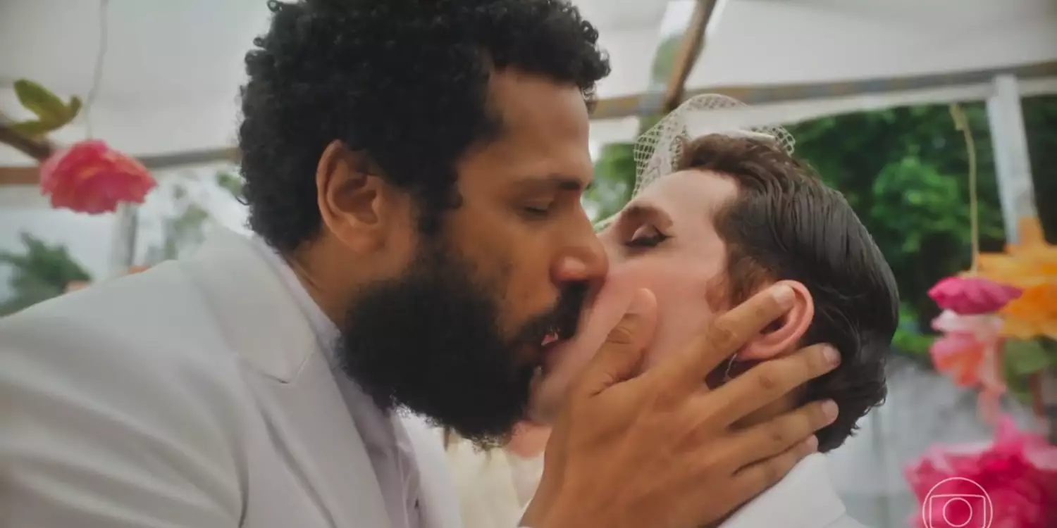 Amaury Lorenzo e Diego Martins surpreendem e protagonizam beijão em boate carioca