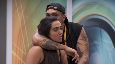 Após investir em sisters, MC Bin Laden consegue beijo de Giovanna no BBB 2024