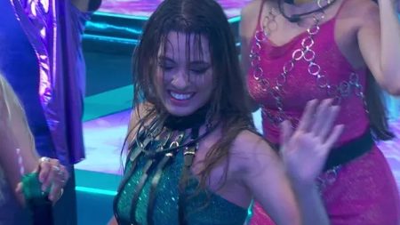 BBB 2024: Vídeo antigo é resgatado na web e coloca Beatriz e suas danças em situação delicada