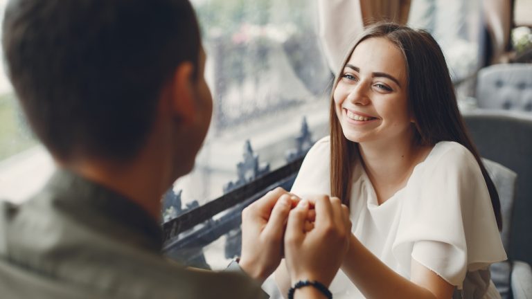 Signos bons de lábia (Freepik)