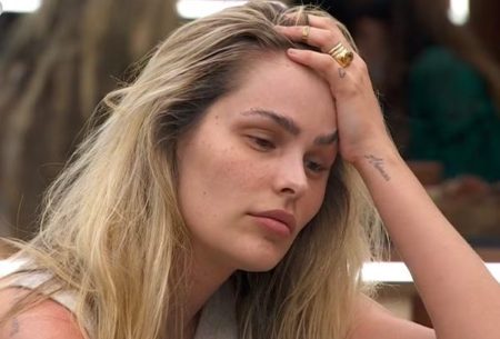 Yasmin Brunet assume que não “agrega nada” no BBB 2024 e faz desabafo