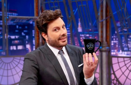 Danilo Gentili: SBT define prazo para resolver a situação do apresentador na emissora