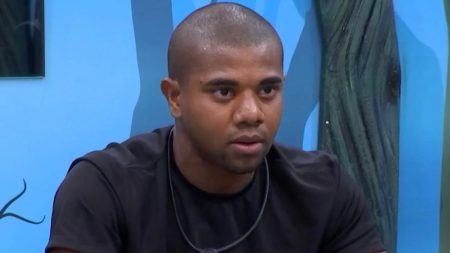 BBB 2024: Criticada, mãe de Davi se retrata sobre amizade do filho com Isabelle e manda recado para nora